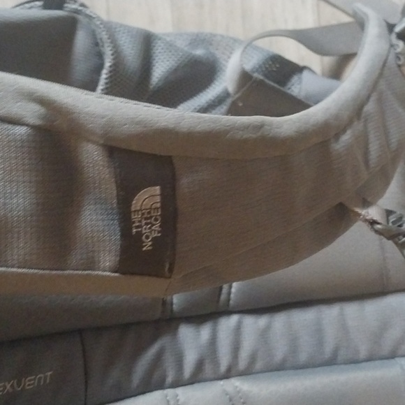 THE NORTH FACE Jester Commuter School Laptop Backpack Grey Black - Picture 5 of 9